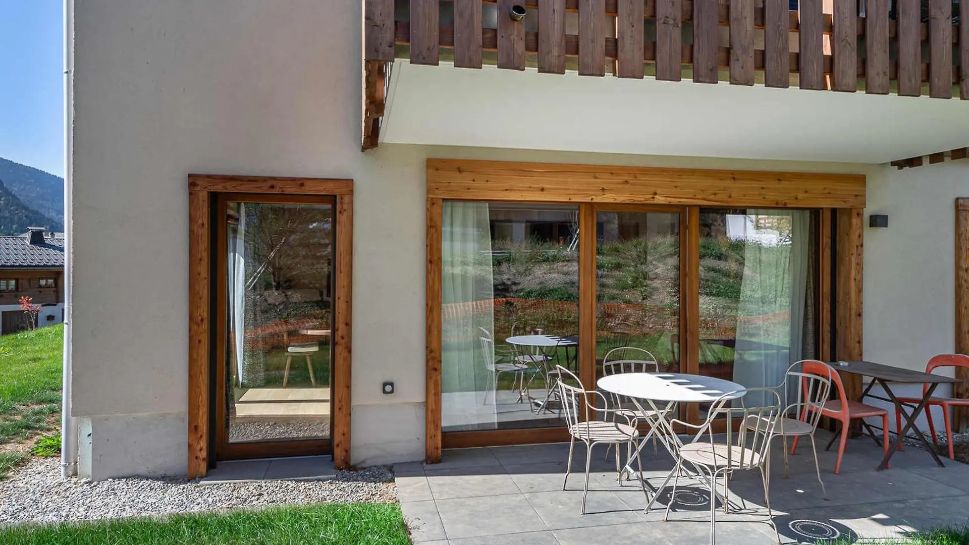 Appartement Confortable Avec 2 Chambres, Terrasse Et Parking A Megeve - Fr-1-569-123