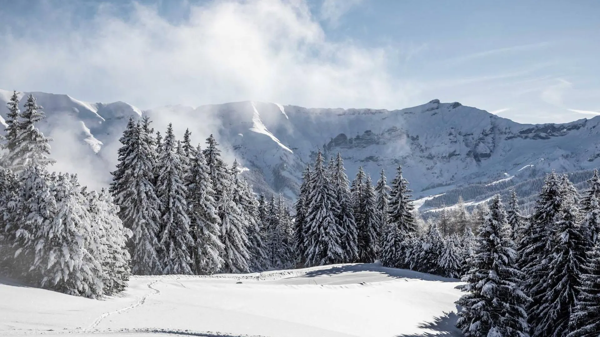 Appartement Confortable Avec 2 Chambres, Terrasse Et Parking A Megeve - Fr-1-569-123 0*,  France